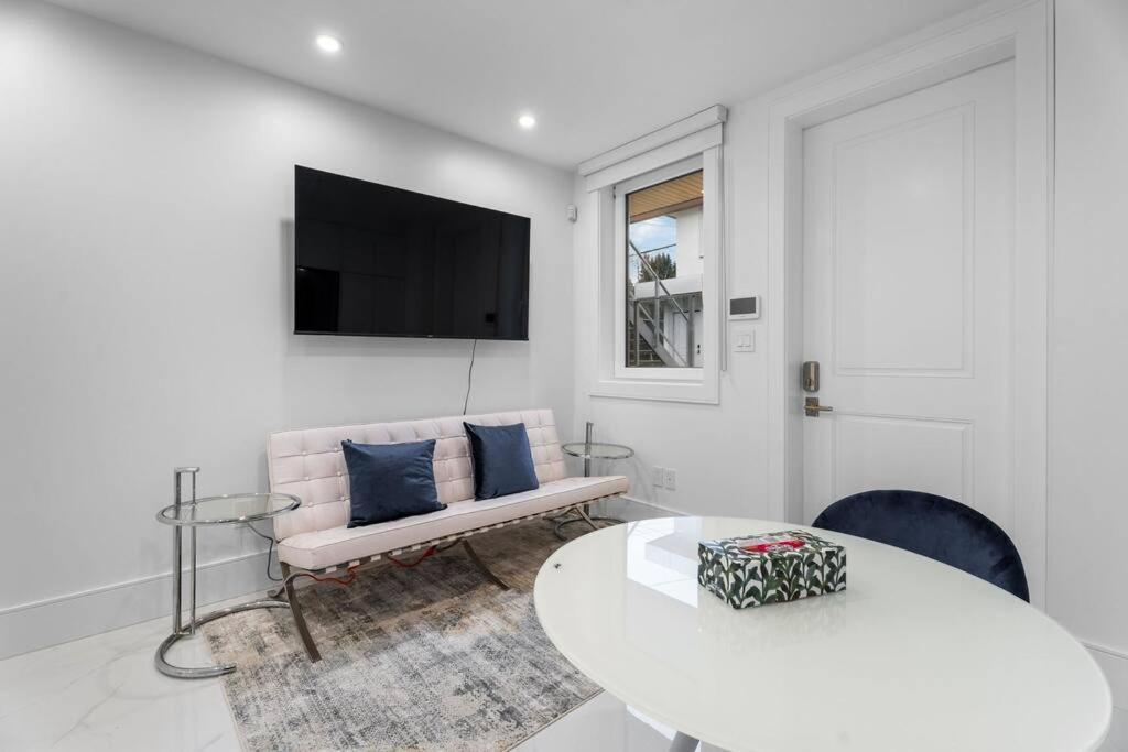 Brand New 2 Bedroom Point Grey Getaway Vancouver Extérieur photo