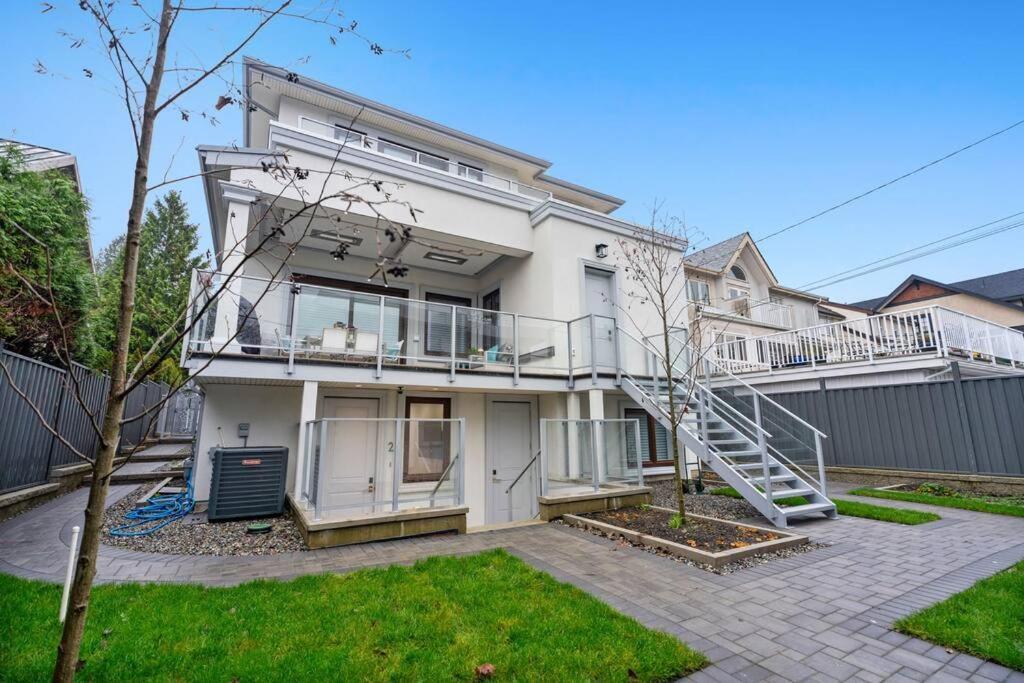 Brand New 2 Bedroom Point Grey Getaway Vancouver Extérieur photo