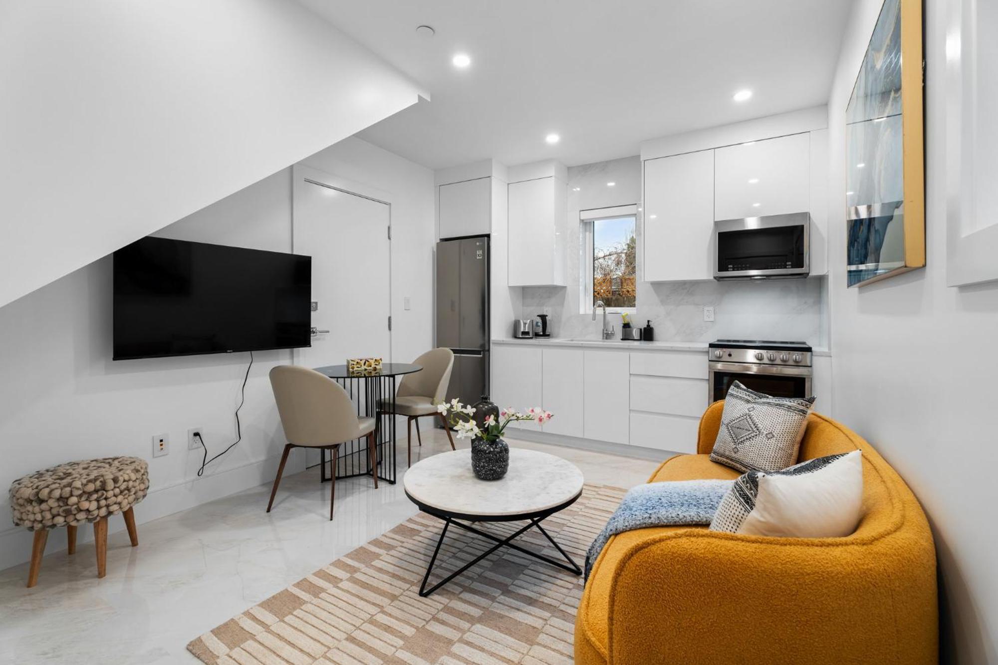 Brand New 2 Bedroom Point Grey Getaway Vancouver Extérieur photo