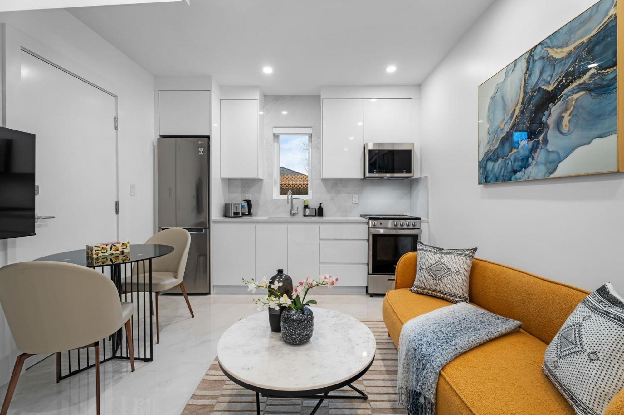 Brand New 2 Bedroom Point Grey Getaway Vancouver Extérieur photo
